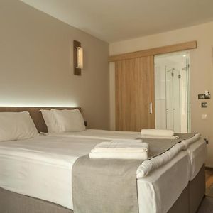 Hugo Hotel